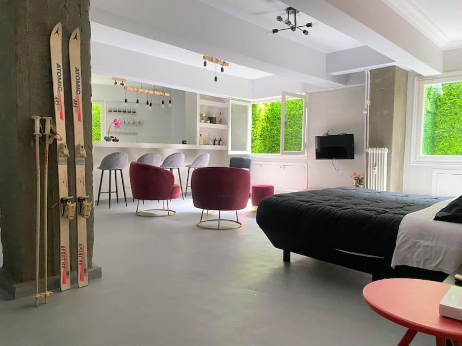 Brand New Modern Street-style /city Center Apartment